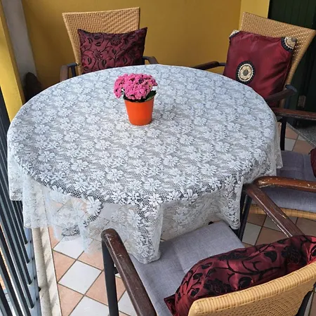 Villaggio Sant'andrea - With Gardenview アパート カオルレ