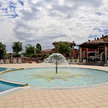 Villaggio Sant'andrea - With Gardenview Apartment