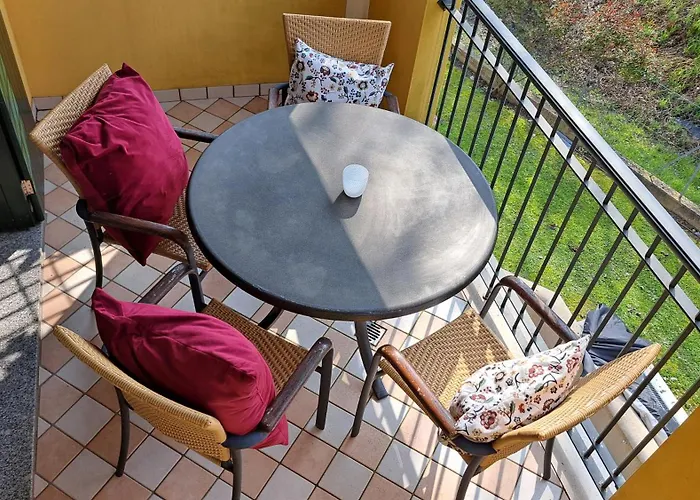 Villaggio Sant'andrea - With Gardenview アパート カオルレ